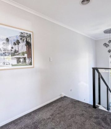 11731055658224966045